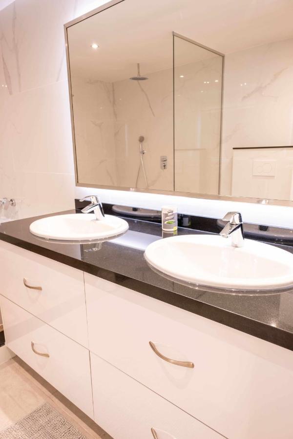 קורלחו Luxury Apartments Sabi Waikiki Con Garaje מראה חיצוני תמונה